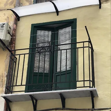 アパート La Casa Di Eleonora パレルモ