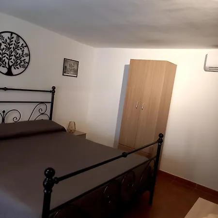 La Casa Di Eleonora Apartment *